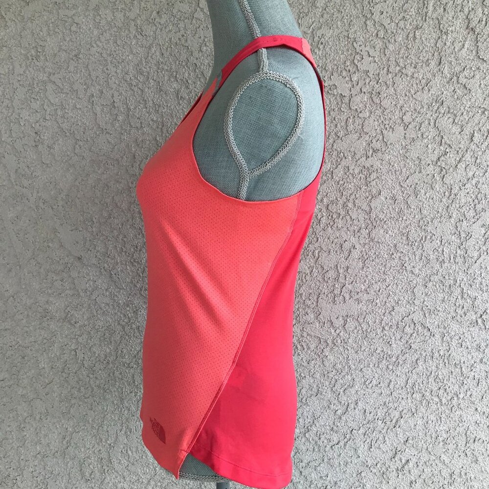 The North Face Athletic Tank Top FlashDry-XD in Coral - Size‎ Small - Picture 2 of 5